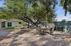 2209 E WINDSOR Avenue, Phoenix, AZ 85006