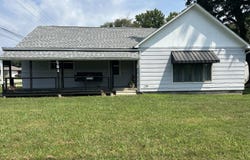 501 Slater St, Marshall, MO 65340