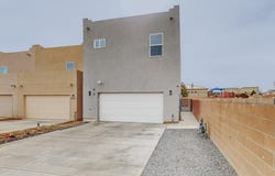 5714 PINNACLE PEAK Court NW, Albuquerque, NM 87114