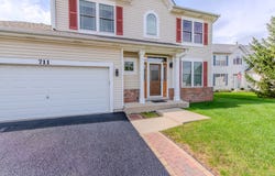 711 Silver Fox Drive, Joliet, IL 60431