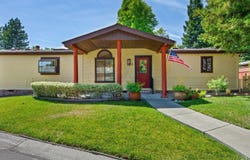 2 San Juan Court, St. Helena, CA 94574