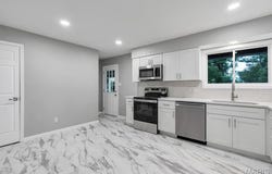 110 Paula Drive, St Charles, MO 63301