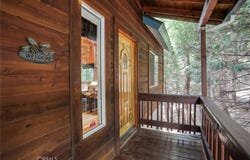 196 B, Lake Arrowhead, CA 92352