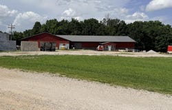 11 Castlegate Drive, Seymour, MO 65746