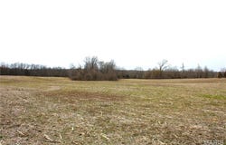 5 Monroe Road 875, Paris, MO 65275