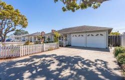 208 Angelus DR, SALINAS, CA 93906