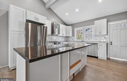 401 LINDEN AVE, FREDERICK, MD 21703