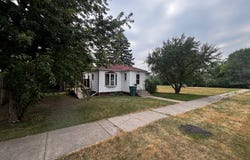 409 3rd Ave S, New Rockford, ND 58356