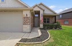 11 Pleasant Valley, Sanger, TX 76266