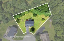 32 LILBURN Drive, BUNKER HILL, WV 25413