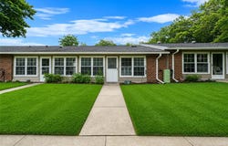 231 Blackpool Court, Ridge, NY 11961