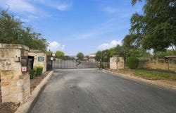 9007 WALNUT SPGS, Universal City, TX 78148