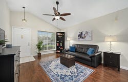 1015 E Yager Ln, Austin, TX 78753