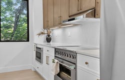 15 Clyde St, Somerville, MA 02145