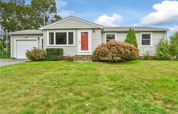 27 Bowman Drive, Warwick, RI 02889