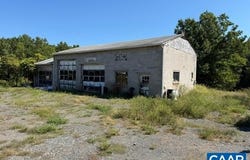 10552 S CONSTITUTION RTE, SCOTTSVILLE, VA 24590