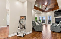 286 Bobcat Tr, Caryville, TN 37714