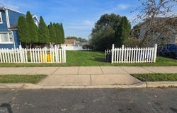 140 ROBBINS Avenue, EWING, NJ 08638