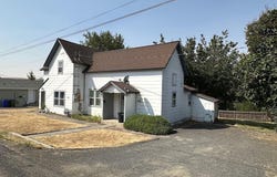 610/612 S I, Colfax, WA 99111