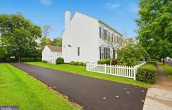 192 PIPERS INN Drive, FOUNTAINVILLE, PA 18923