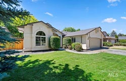 1699 E Laurelwood Dr, Eagle, ID 83616-6100
