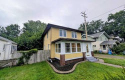 827 E Ewing Avenue, South Bend, IN 46613