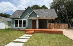 405 E 9th Street, Kemp, TX 75143