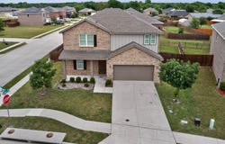 1918 Wolf Run, Anna, TX 75409