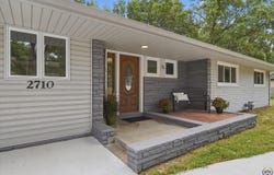 2710 SW Burlingame RD, Topeka, KS 66611