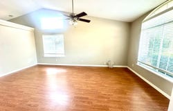 1212 Carson Avenue, Clovis, CA 93611