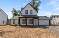 2408 W Mulberry Street, Rogers, AR 72758