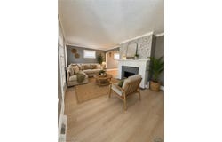 8018 Theota Avenue, Parma, OH 44129