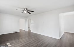 216 HIGH ST, CHAMBERSBURG, PA 17201