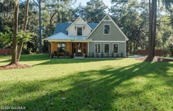 45 Dutchmans Cove Road, Midway, GA 31320