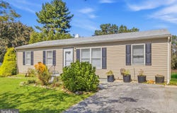 32 CHARTWELL Road, WEST GROVE, PA 19390