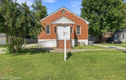 109 Berry Ave, Versailles, KY 40383