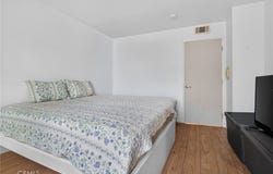 645 Pacific Ave, Long Beach, CA 90802