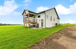 803 Irving Drive, Solon, IA 52333