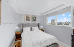 345 Ocean Dr, Miami Beach, FL 33139