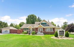 2 E Ash Street E, Three Oaks, MI 49128