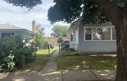 1939 Pine Street, Des Plaines, IL 60018