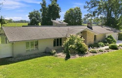 2890 E Hickory Lane, Columbia City, IN 46725