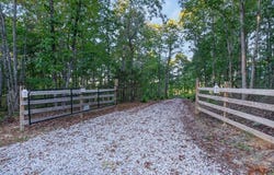 218 Buckeye Ln, Wilder, TN 38589
