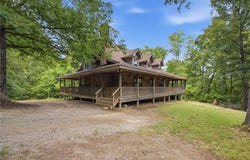 206 Henson Road SW, Cave Spring, GA 30124