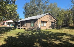 221 E Browning, DeKalb, TX 75559