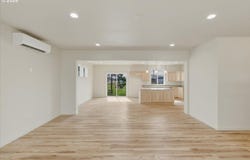 371 E 2ND Ave, JunctionCity, OR 97448