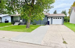 603 2nd St, Maddock, ND 58348