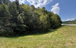 9999 KY-80, Hindman, KY 41822