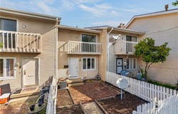 1014 W Maple Avenue, Independence, MO 64050
