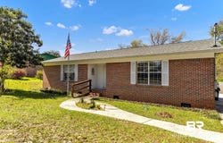 2067 Club House Drive, Lillian, AL 36549